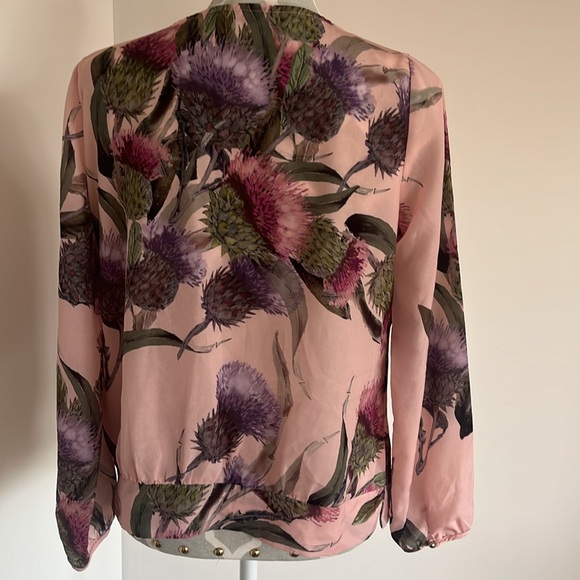 Pink floral EU S, US S blouse - Picture 4 of 5